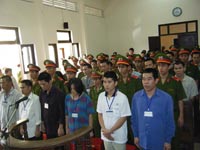 Xét xử đường dây buôn tiền giả xuyên quốc gia